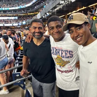 Andrew Holmes's profile picture